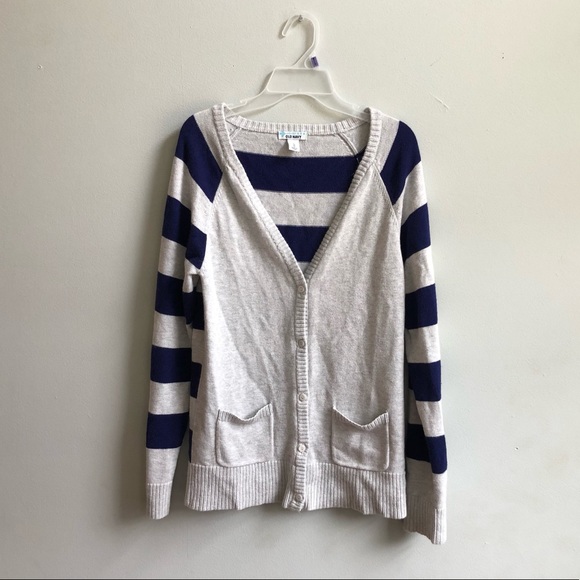 Old Navy Cardigan!! - Picture 1 of 4